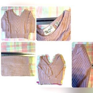 Vintage crop top sweater.